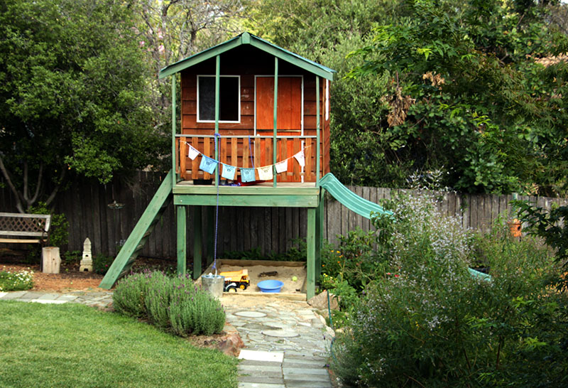summer garden cubby house